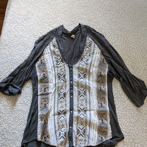 Tiny brand 3/4 sleeve gray top size M